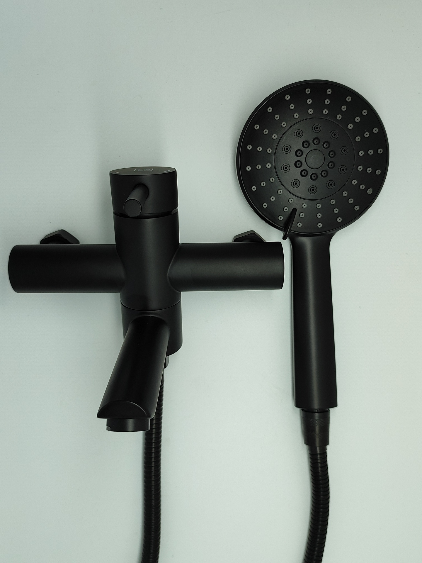 product-media-img